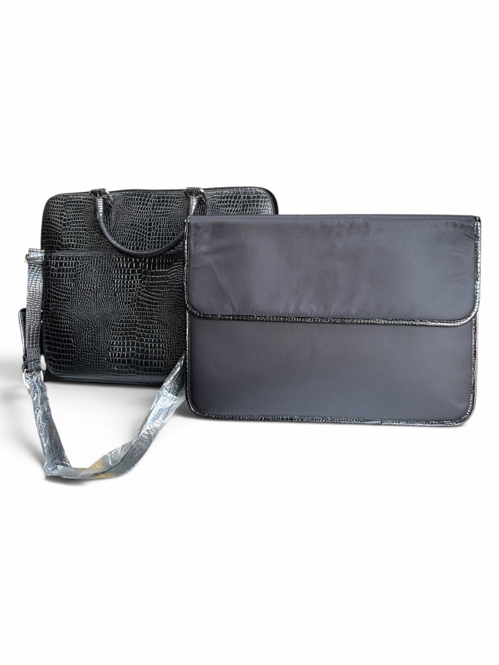 Levenger Black Genuine Leather Crocodile Embossed Briefcase Messenger Bag 16x12"